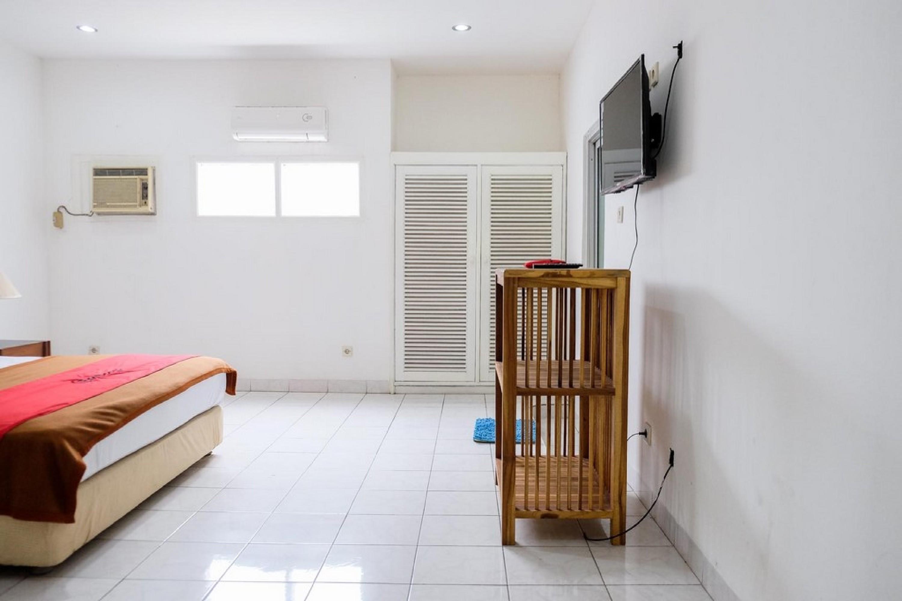 RedDoorz Plus near Jalan Baru Bogor Bagian luar foto