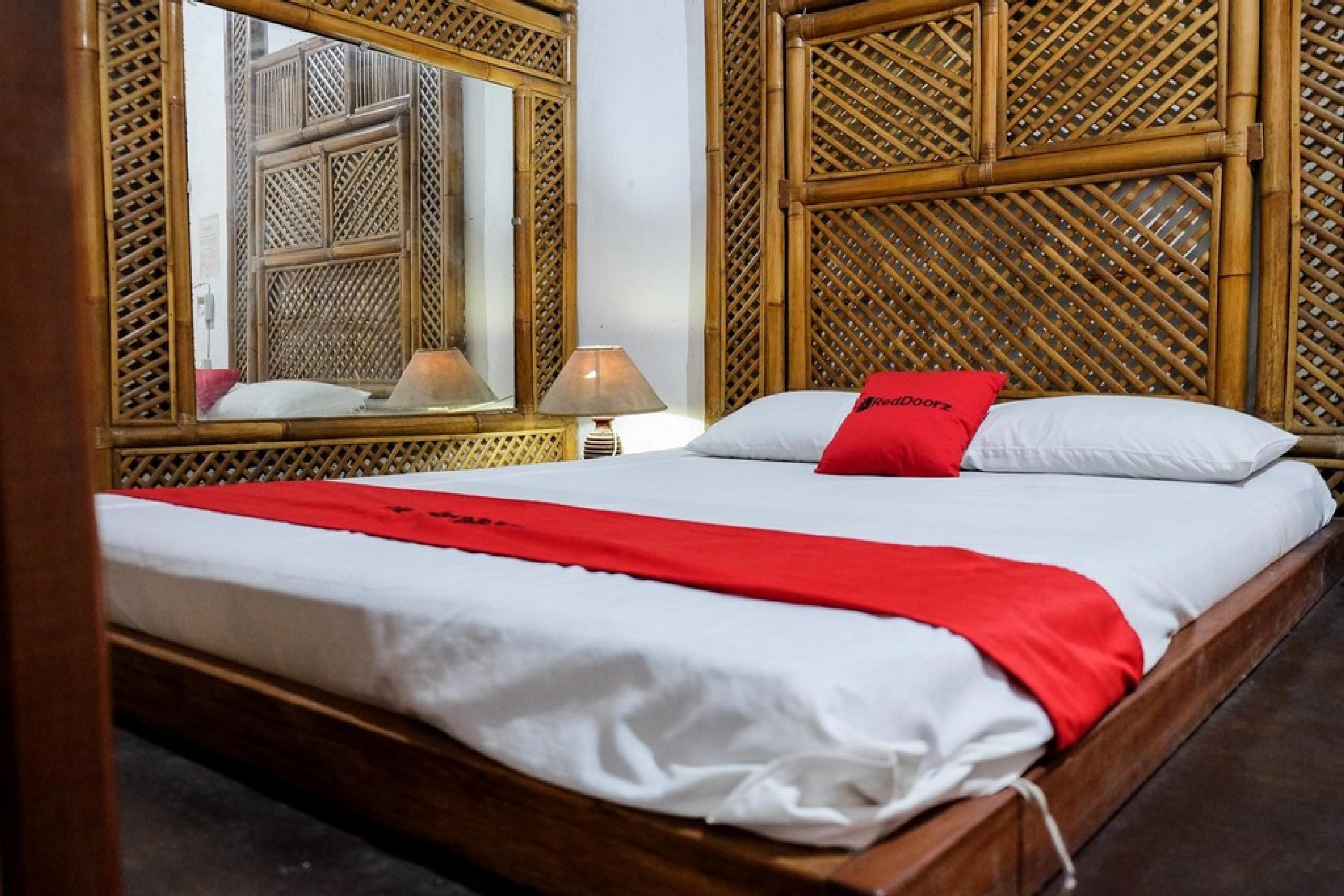 RedDoorz Plus near Jalan Baru Bogor Bagian luar foto