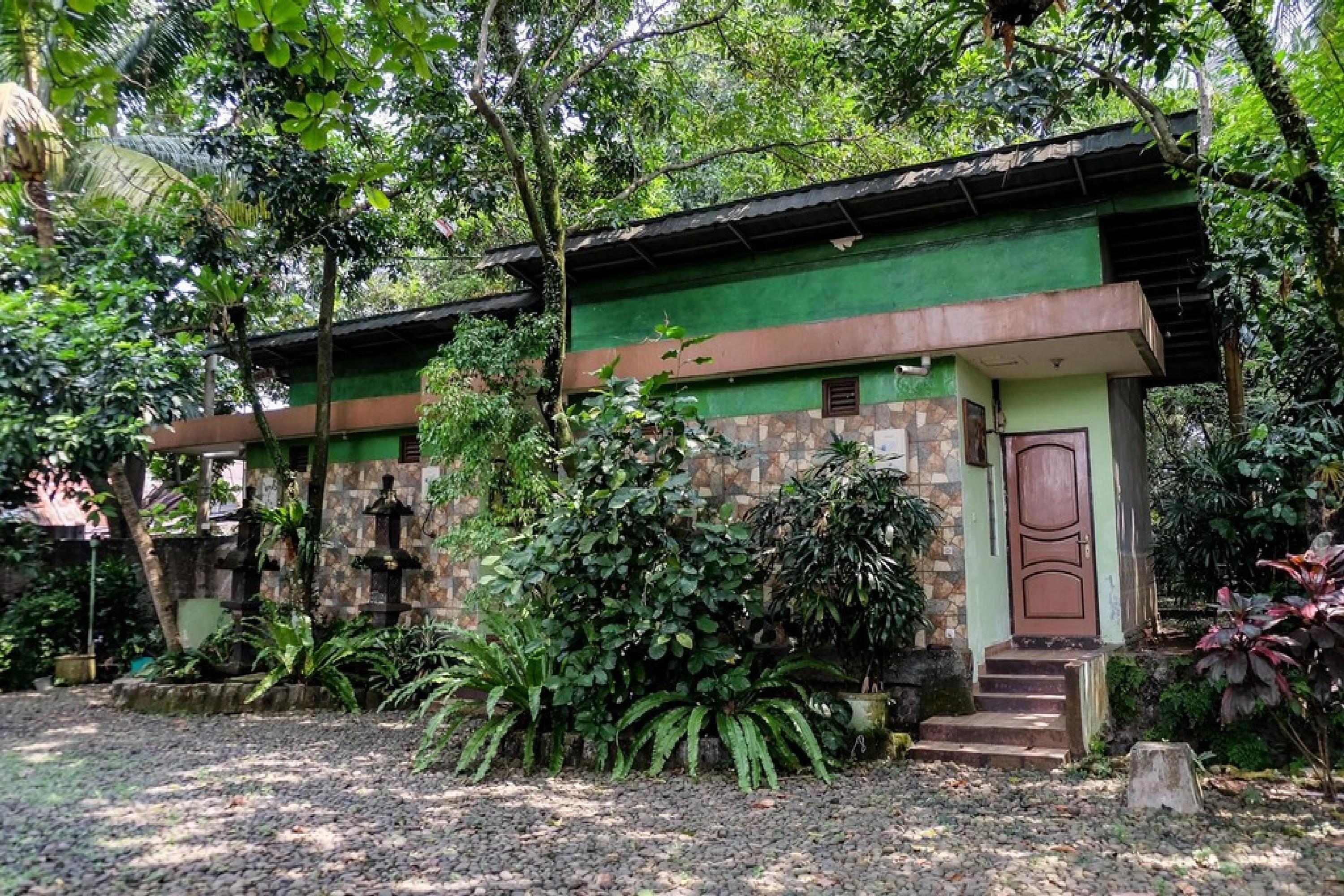 RedDoorz Plus near Jalan Baru Bogor Bagian luar foto
