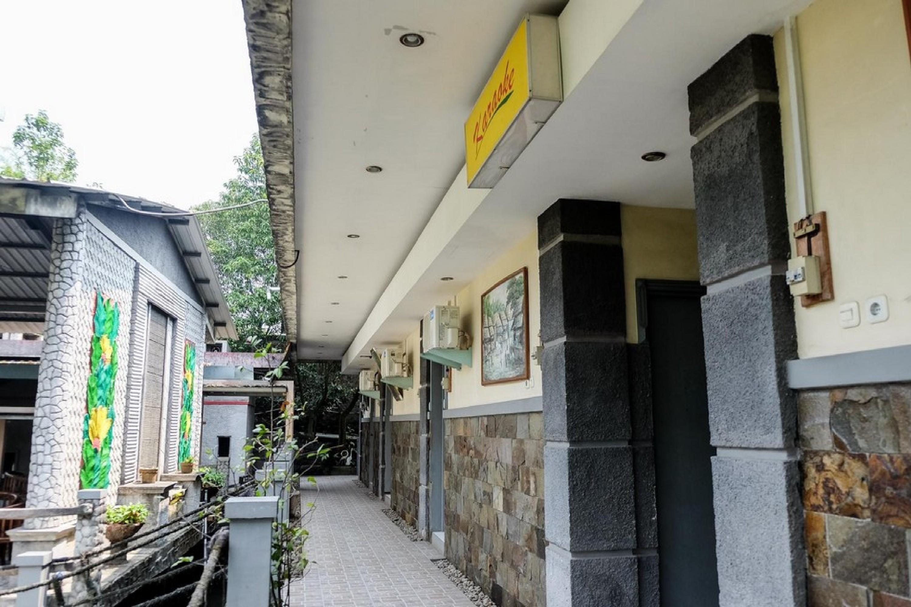 RedDoorz Plus near Jalan Baru Bogor Bagian luar foto