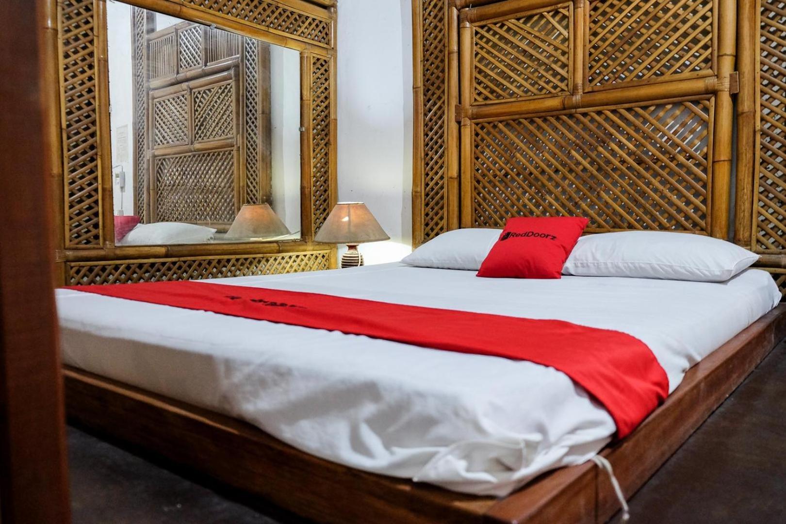 RedDoorz Plus near Jalan Baru Bogor Bagian luar foto